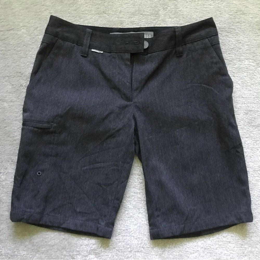 Icebreaker Womens Wool Hiking Shorts Sizee 26 - 70% Wool 30% Cotton, Dark Gray